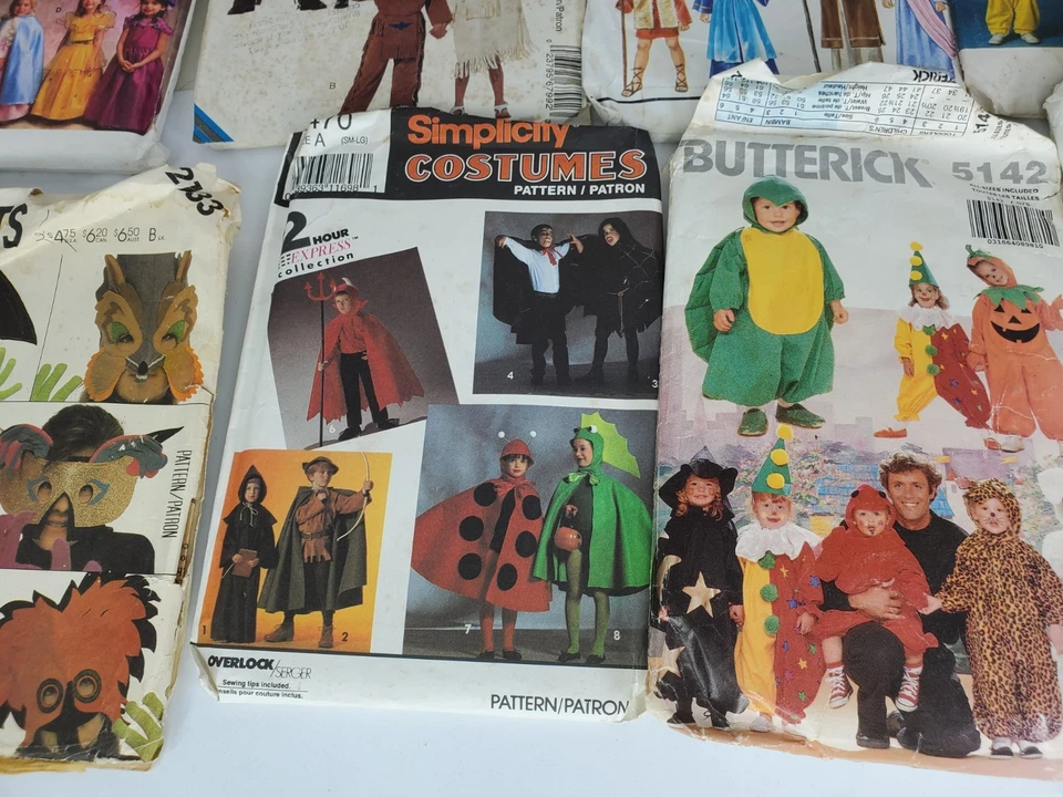 Lot of 17 Vintage 1960s & 1970s Simplicity, McCall's, Butterick Sewing Patterns - Image 3 of 4