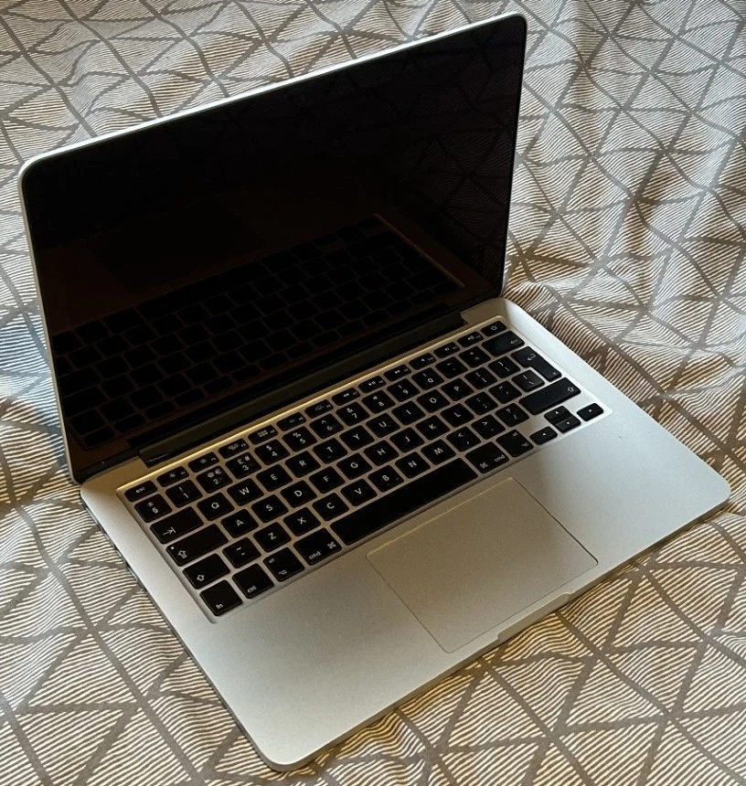 Macbook Pro a1502 i5 1tb - Image 2 of 4