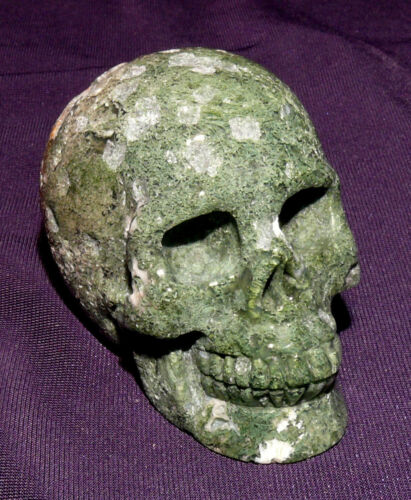 Réaliste Crâne de Pierre Précieuse Crâne, Vert Agate 94,7g 52x42x34mm - Afbeelding 1 van 8