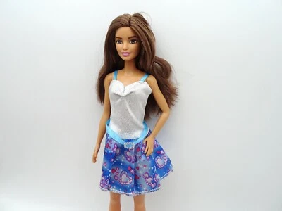 Barbie Fashionistas Teresa Brown Hair Petite Dress and Sneakers - A1 - Picture 2 of 8