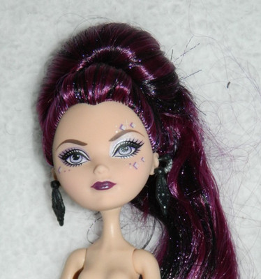 Mattel Ever After High Thronecoming Raven Queen Puppe nackt mit Schuhe