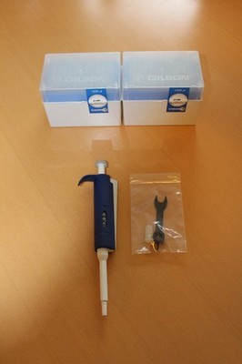 Kolbenhubpipette, Hach, (Finnpipette) 0,2 - 1 ml + Spitzen. Neuwertig.