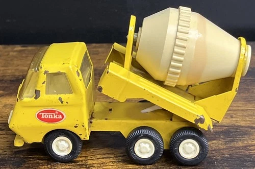 Vintage 1970's Tonka TINY-TONKA Cement Mixer Truck Pressed Steel Yellow Toy