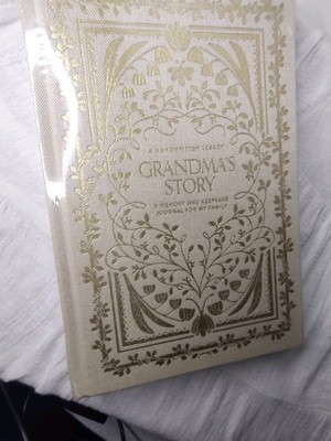 Grandma's Story : A Memory and Keepsake Journal for My Family by Korie Herold 