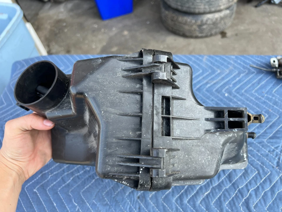 Caja de carcasa de filtro de admisión de aire hatchback Suzuki SX4 2010-2013 541-A02 FABRICANTE DE EQUIPOS ORIGINALES #1332CN Foto 4 de 4