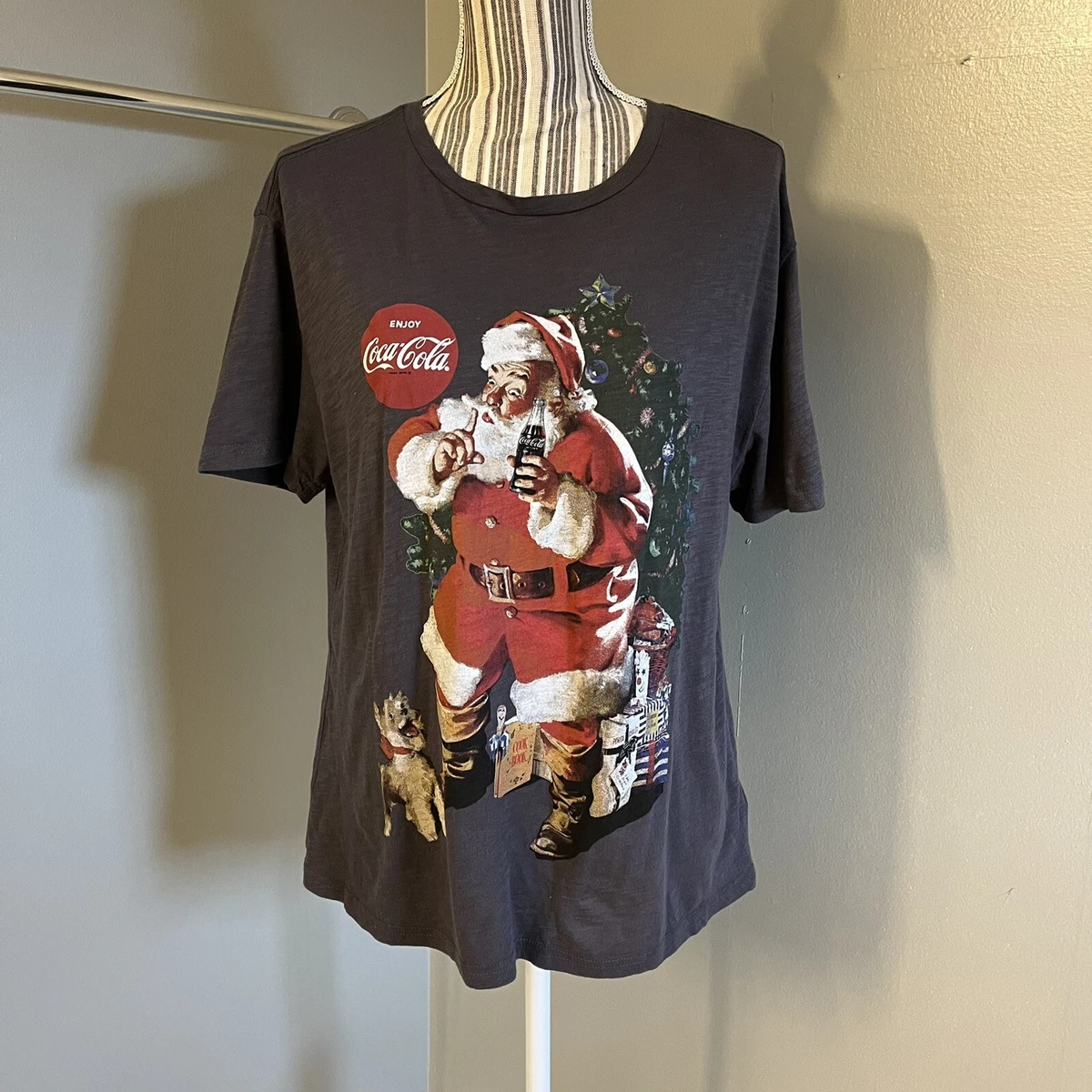 Christmas Lucky Brand Coca Cola Santa With Dog Gray Short Sleeve Unisex Tshirt S