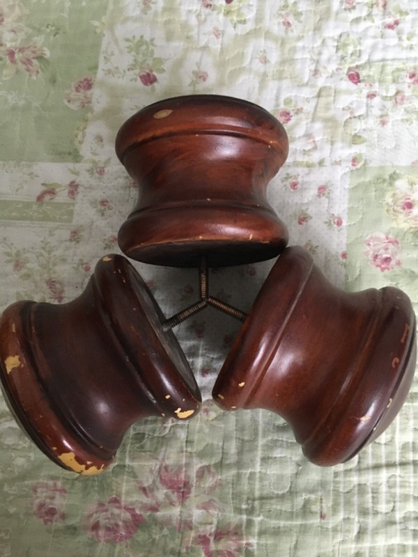 Salvaged Vtg Set Of Three Brown Solid Turn Wood Posts Navels Finials