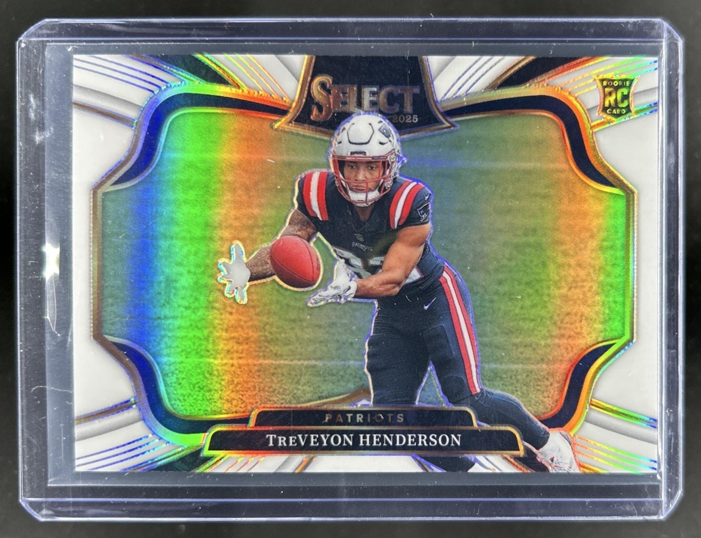2025 Panini Select TreVeyon Henderson Field Level RC White Prizm #/35 Patriots