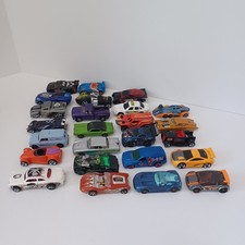 LOT of 25 Hot Wheels Diecast Cars Trucks Vehicles Early 2000's Mattel 2 lbs