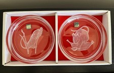 2 Japanische Kristall-Untersetzer von HOYA mit Mäusemotiven - In Originalverpack