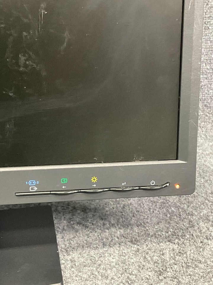 Lenovo Thinkvision 20" Widescreen 1440 x 900 Computer LCD Monitor