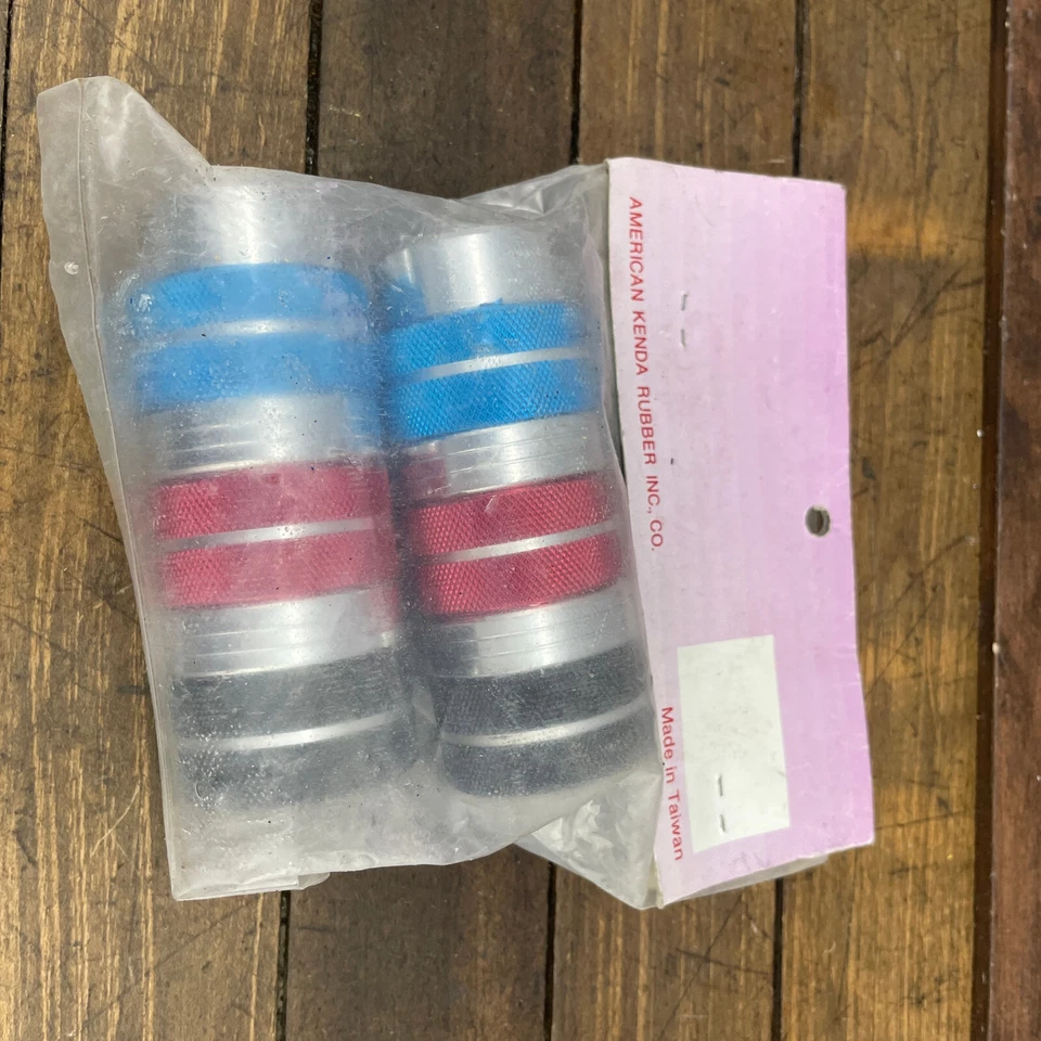 BMX Axle Pegs 3/8 Old School BMX NOS Red Blue Deep Socket Steel Alloy Pacman - Image 4 of 4