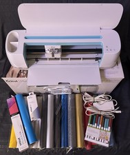 Cricut Maker Ultimate Smart Cutting Machine Bundle - White/Green