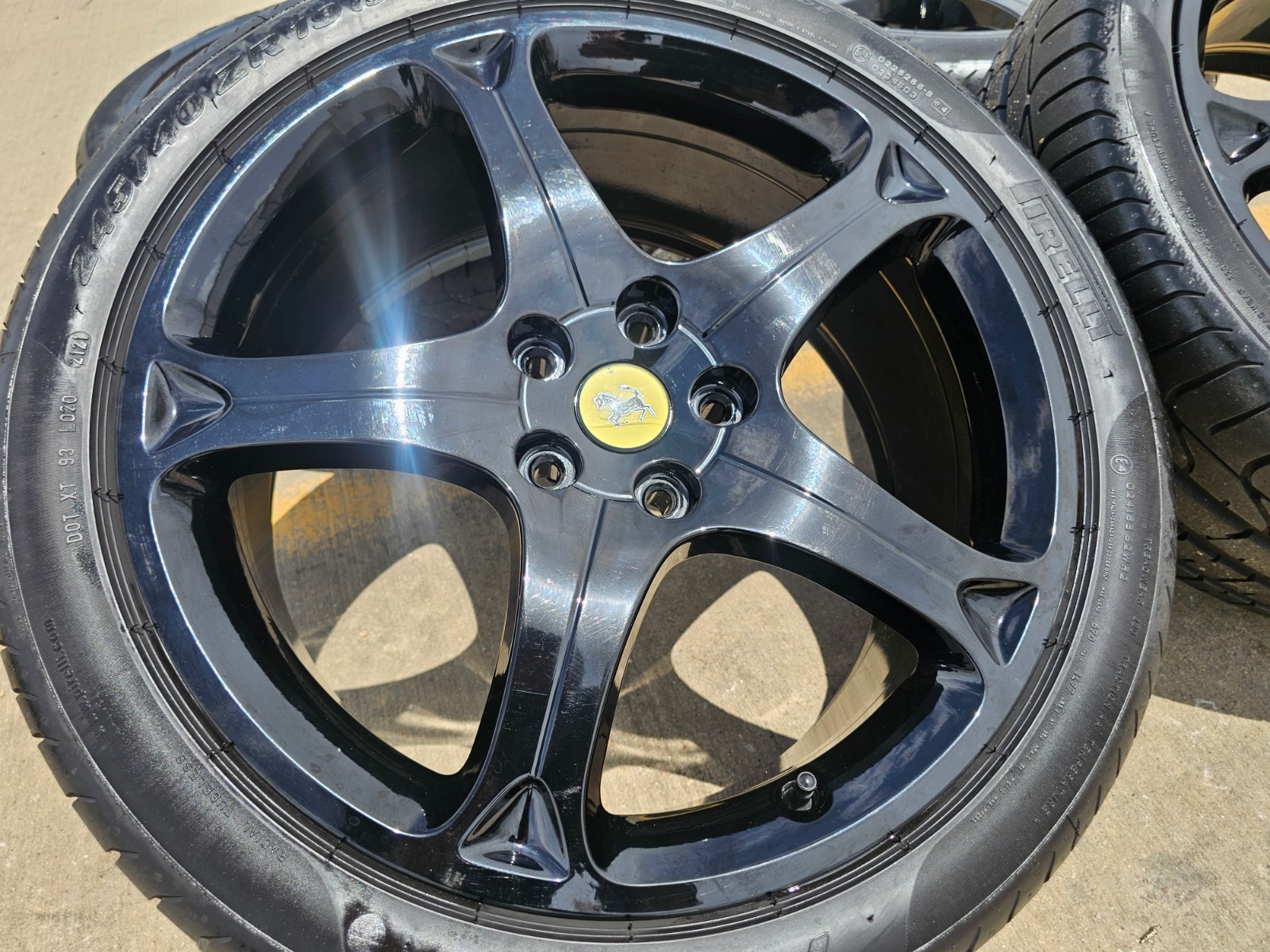 Ferrari California Lower Wheels Set Black P/N 226000