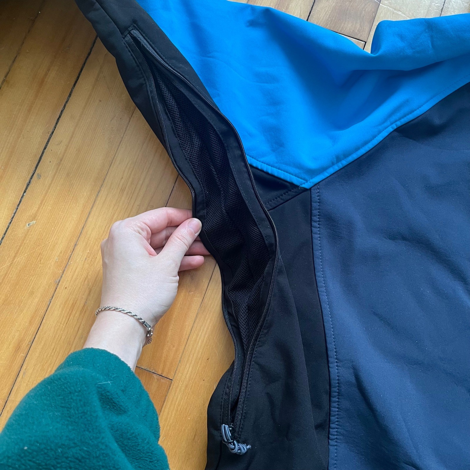 Amazon Delivery Driver Uniform Softshell Jacket B… - image 16