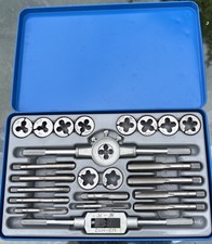 Tap and Die Set Clarke 24 Piece CHT302 Complete in tin