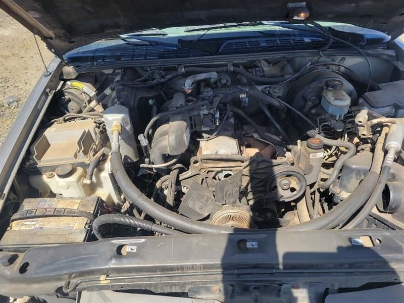 Luz trasera de pasajero compatible con 94-03 S10/S15/SONOMA 24886433 Foto 2 de 4