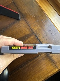 Mighty Bomb Jack (Nintendo Entertainment System NES) 5 tornillos con funda