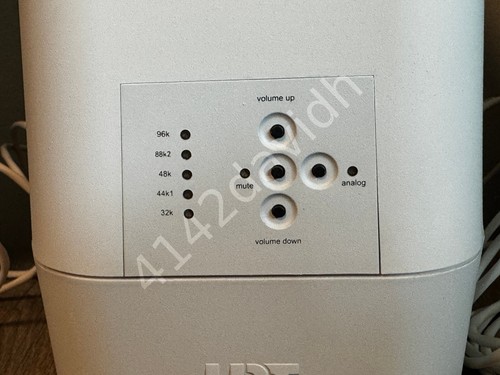 HRT Stage audiophile grade PC USB/Analog Speaker System in White / White - Picture 9 of 16
