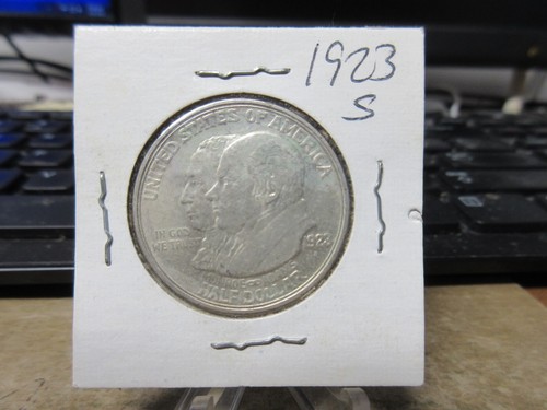 1923-S Monroe Doctrine Centennial Commemorative Silver Half Dollar - Picture 2 of 7
