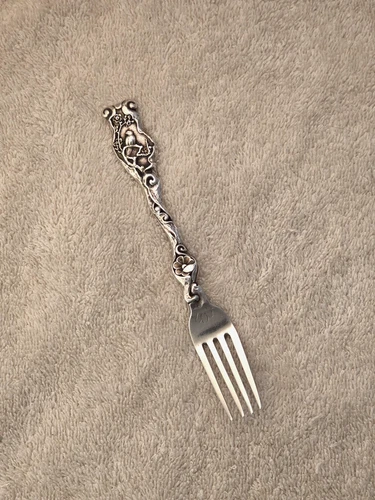 HIZEN by Gorham Sterling Silver YOUTH FORK  5.75" Back Engraved Susan & Date