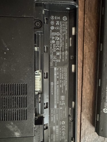 PC Notebook HP Pavilion 15-e040sa - Imagen 3 de 4