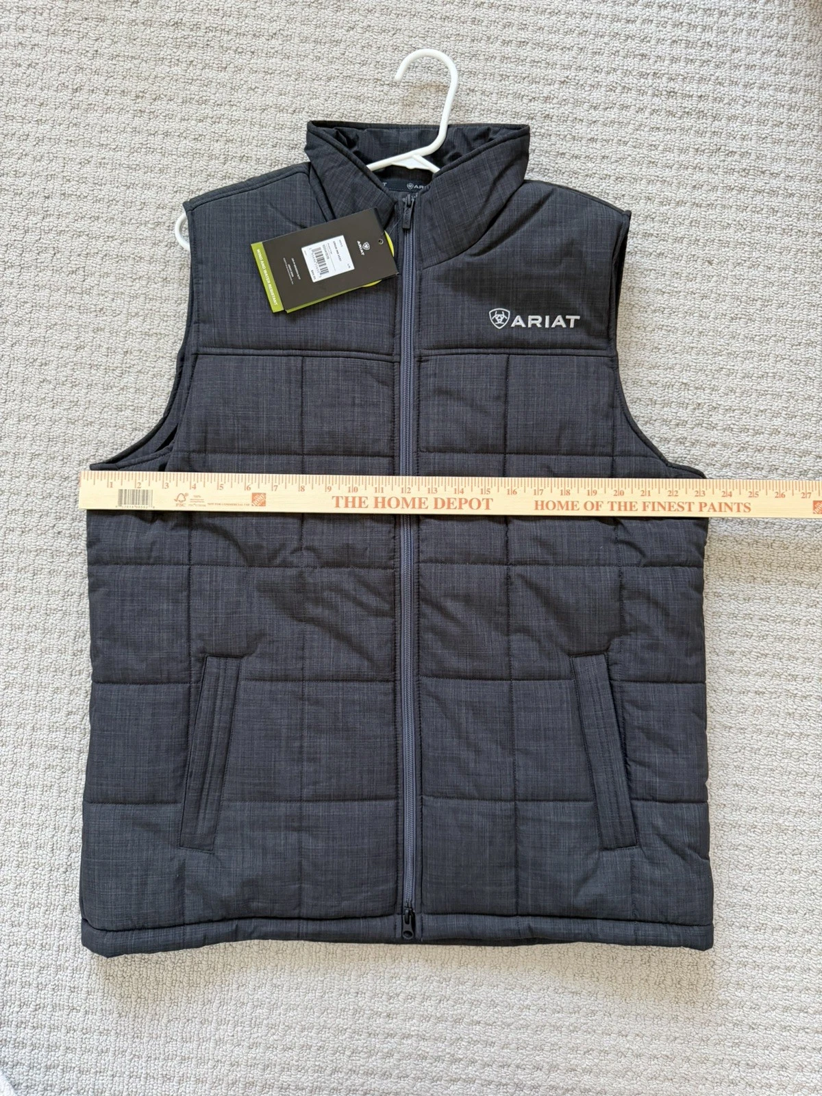 Ariat Crius Insulated Vest Mens Size L Charcoal Water Resistant Brand New - Tags
Opens in a new wind