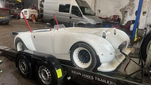Austin Healey Frogeye Sprite Race Car - Picture 1 of 18