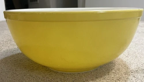 Vintage Pyrex Yellow Mixing Bowl Large 404 From Primary Colors Set SHINY NO CHIP