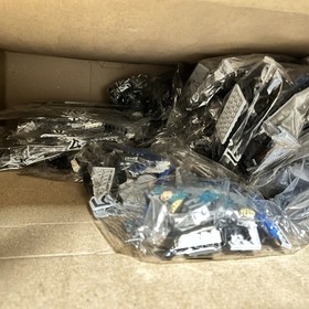 LEGO (76042) Marvel Avengers SHIELD Helicarrier Retired New Open Box Free Ship