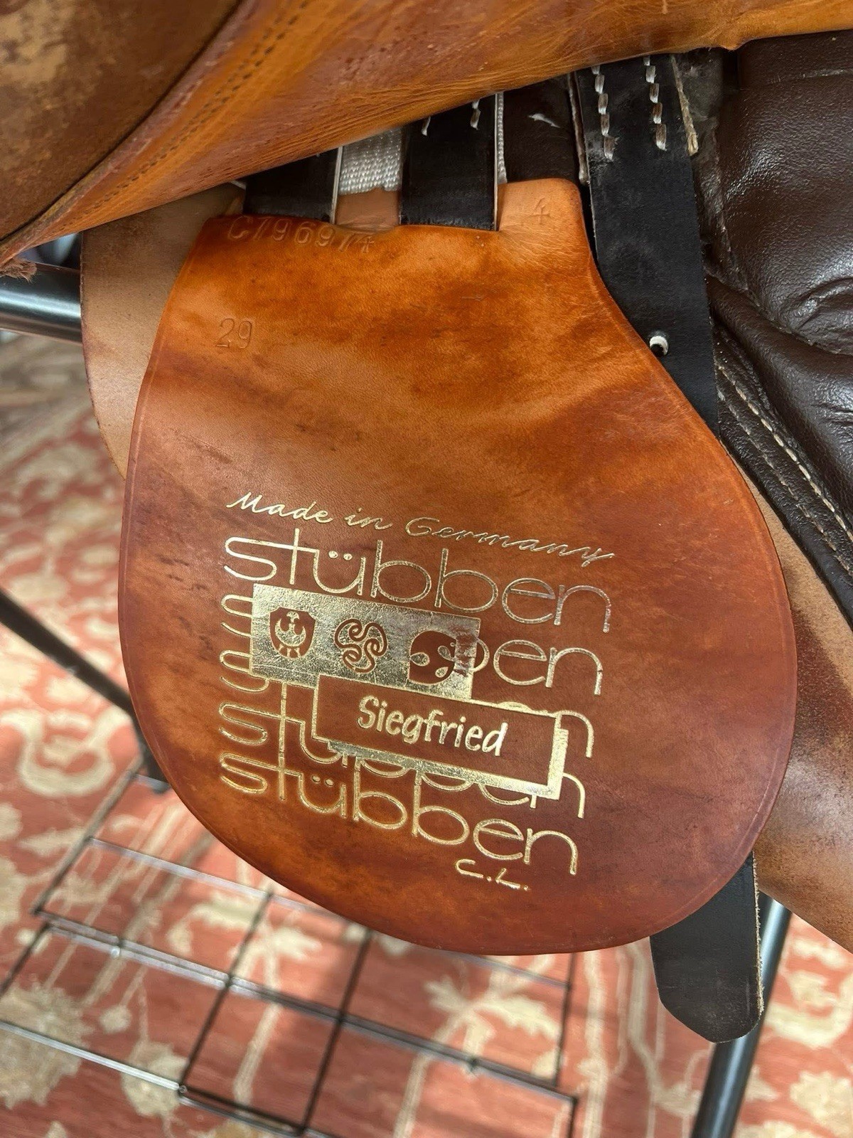 Stubben Siegfried English Saddle 18” Seat - 6” Gullet