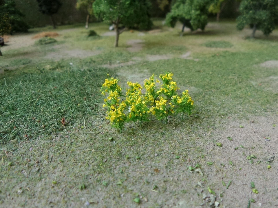 MP SCENERY 32 Oilseed Rapes N Gauge Model Farm Plants Railroad & Farm Layout - Image 4 of 4