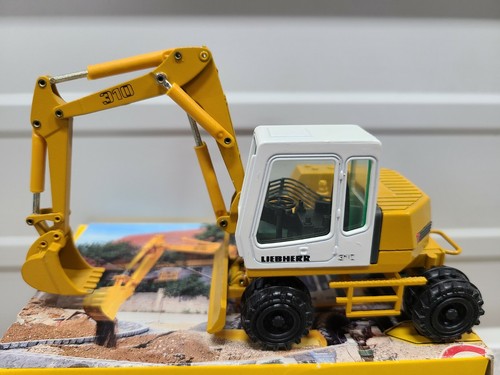 Liebherr A 310 Wheel Excavator - Conrad 1:50 Scale Diecast Model #2833 - Picture 2 of 8