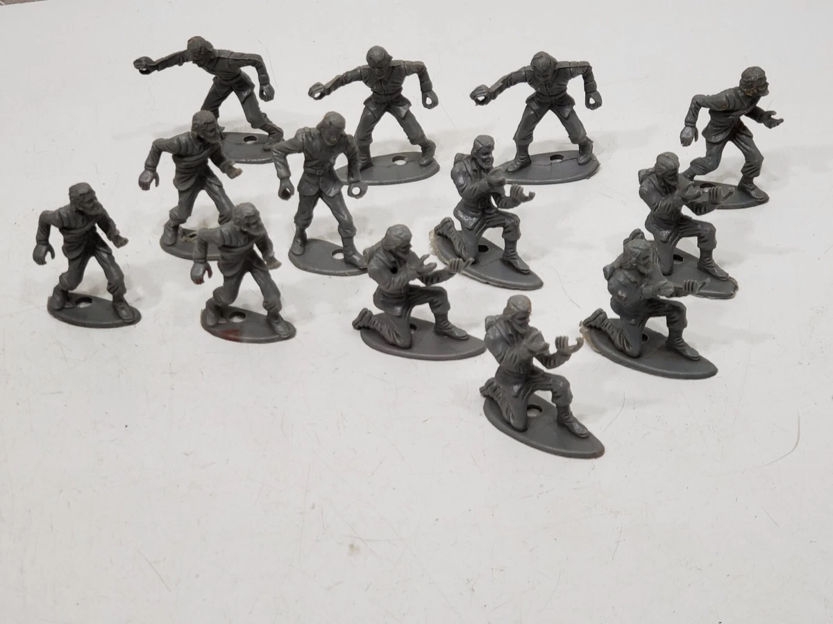 13 VINTAGE MPC TOYS Army Men Figures Gray Soilders CIVIL WAR ...