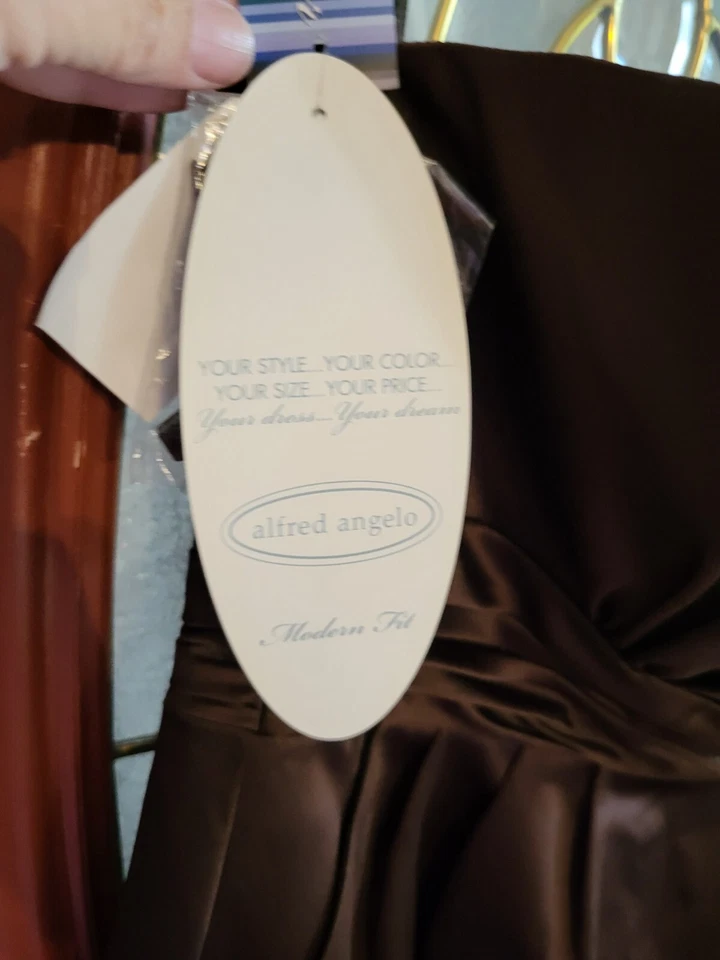 Alfred Angelo Talla 8 Corto Sin Tirantes Hermosa Dama de Honor Marrón, Noche... Foto 4 de 4