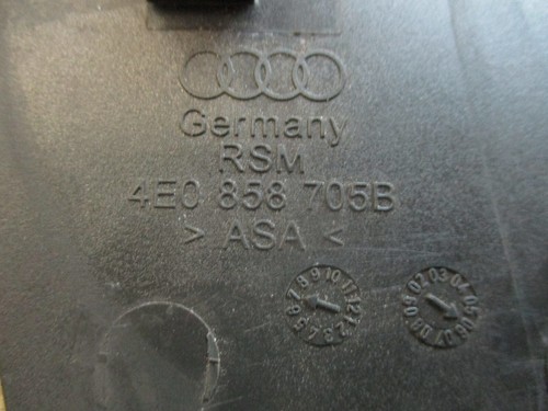 Spiegeldreieck links Audi A8 S8 4E Abdeckung 4E0858705B - Picture 3 of 3