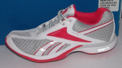 WOMENS REEBOK TRAINTONE SLIMM SILVER / WHITE / PINK / STEEL / GREY SIZE 6