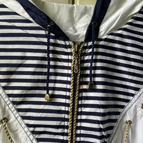Giacca con cappuccio nautica nuova con etichette East West Action Design Wonens taglia L - Foto 12 di 21