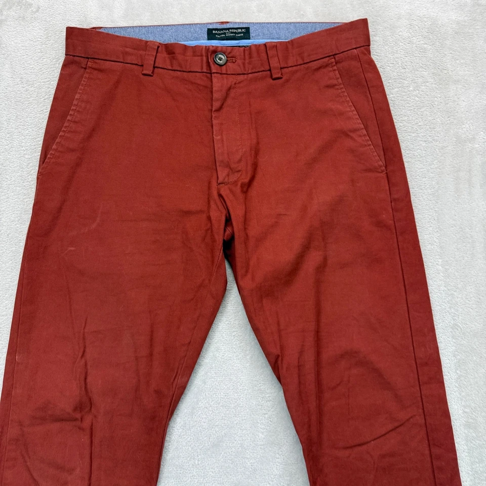 Calça Banana Republic Masculina 34x30 (34x28) Vermelha Fulton Skinny Chino Reta Preppy - Imagem 3 de 4