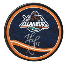 Matt Martin Signed New York Islanders Reverse Retro Puck Beckett Witness BAS COA