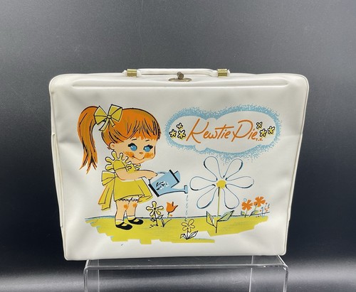 VINTAGE 1967 Kewtie Pie Vinyl Lunch Box