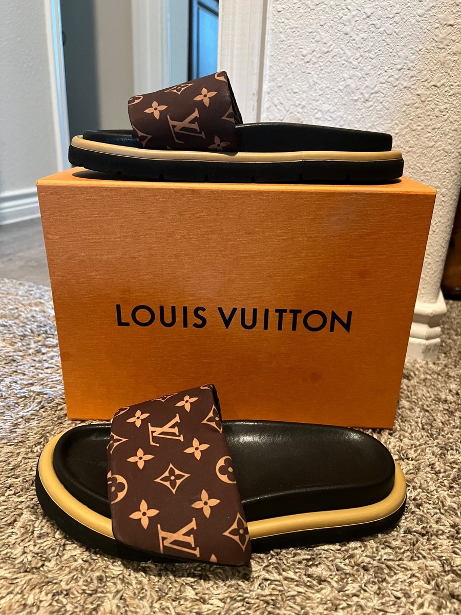 Louis Vuitton Pillow Slides Outfit Pool Pillow Flat Comfort Mule