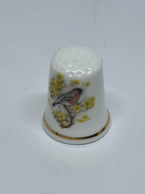 Rotkehlchen auf Ast  - Fingerhut/ Thimble  (FHP1) 