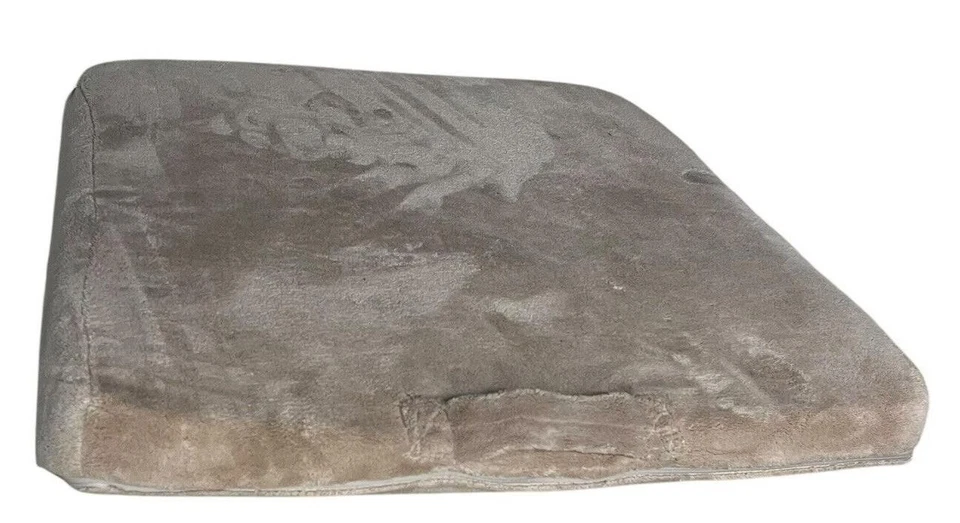 Brookstone 4 n 1 Bed Wedge Memory Foam Support Pillow - Image 4 of 4