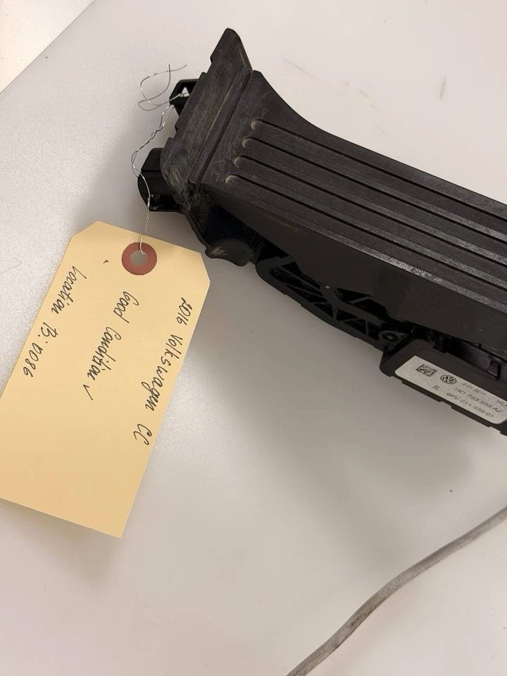 Auto Trans Accelerator Pedal Module For Volkswagen CC OEM  2016 - Image 2 of 4