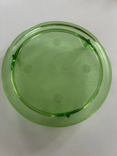 Vintage Jeannette SUNFLOWER pattern Green Depression Glass Footed Cake Plate 10”