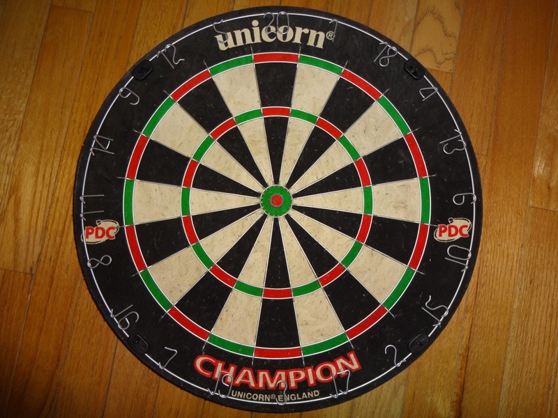 Unicorn Champion Heavy Cork Dart Board w/Metal Numbers & Rings - Made In England