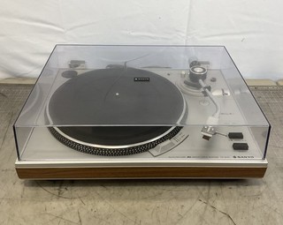 Sanyo TP 1010 Record Player Turntable