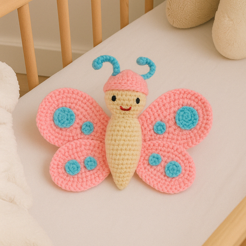Handgefertigtes rosa Schmetterling Häkelspielzeug - weicher Plüsch für Babys Kinder & Kleinkinder - Bild 4 von 8
