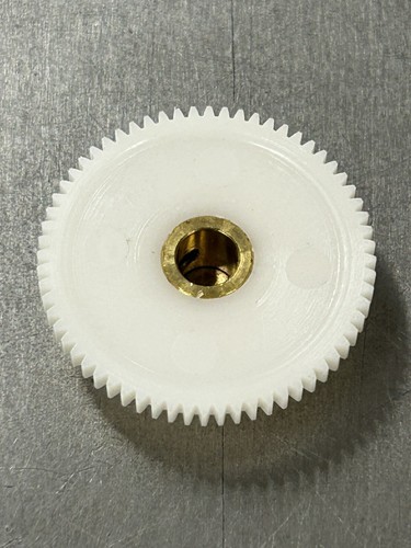QTY 1 STOCK INGRANAGGI INGRANAGGI IN PLASTICA PASSO 48 64 DENTI FORO 1/4” CON SET VITI - Foto 6 di 16